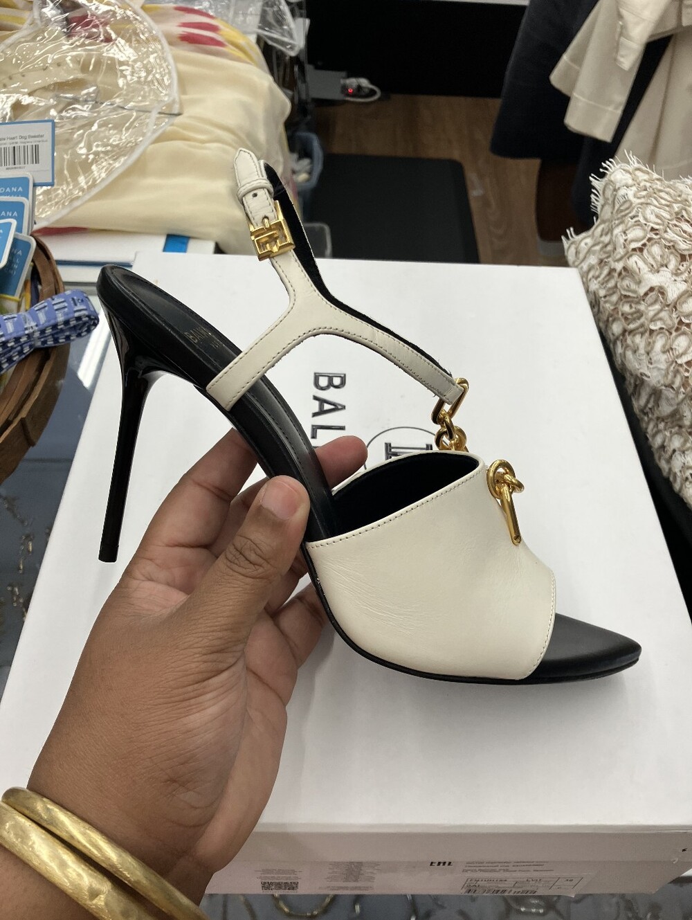 Nib $995 Balmain Egg Shell Or Ecru Chain Embelished Heels